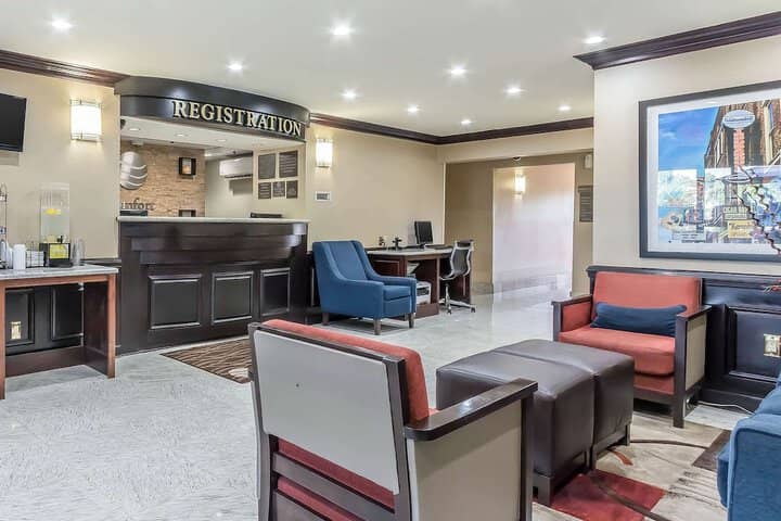 Business Center 56 of 60