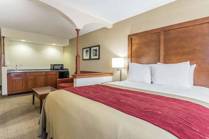 Room 14 of 60